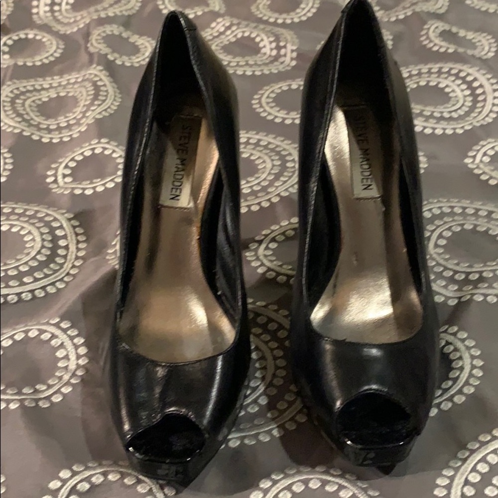 Steve Madden Stiletto Heels size 6.5 good shape BK